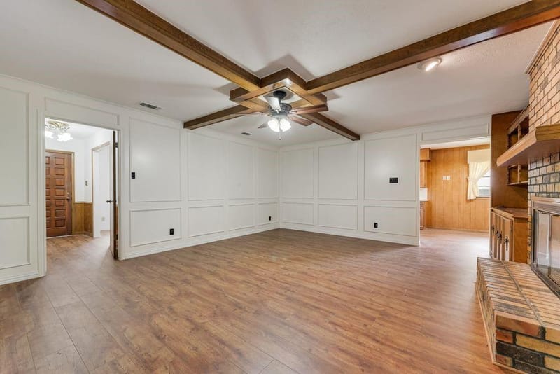 135 S Capri Drive, Duncanville TX 75116 - Photo 8