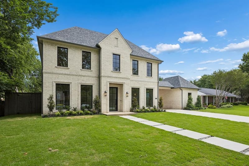 5871 Elderwood Drive, Dallas TX 75230 - Photo 2