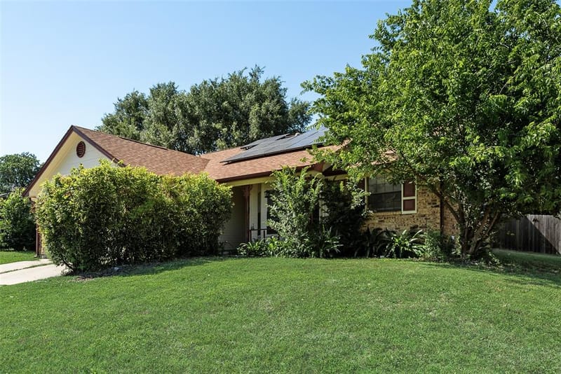 915 Freestone Drive, Arlington TX 76017 - Photo 6