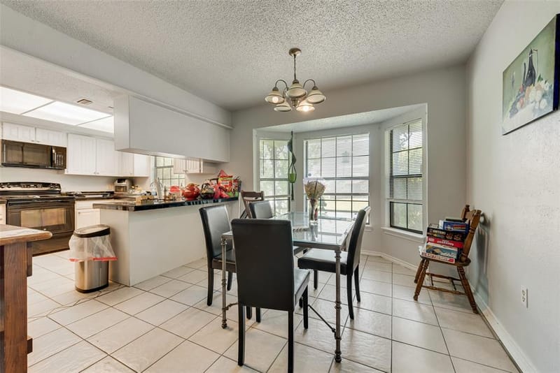 915 Freestone Drive, Arlington TX 76017 - Photo 13