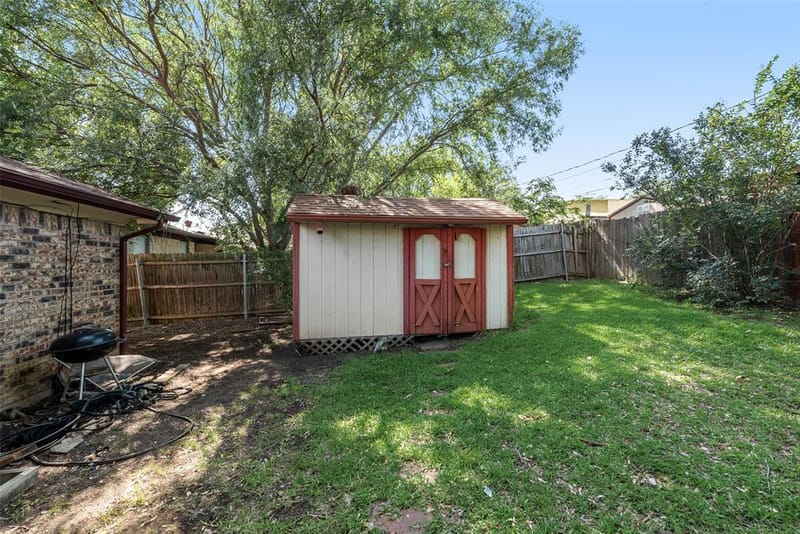 915 Freestone Drive, Arlington TX 76017 - Photo 30