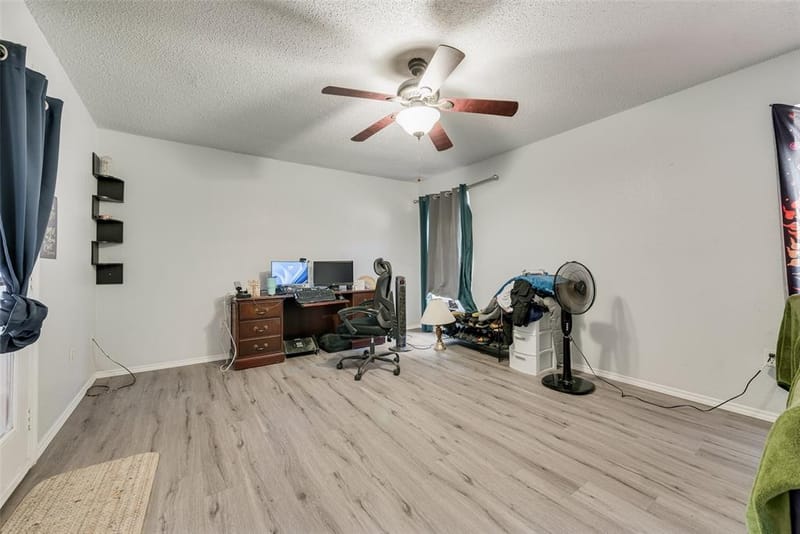 915 Freestone Drive, Arlington TX 76017 - Photo 15