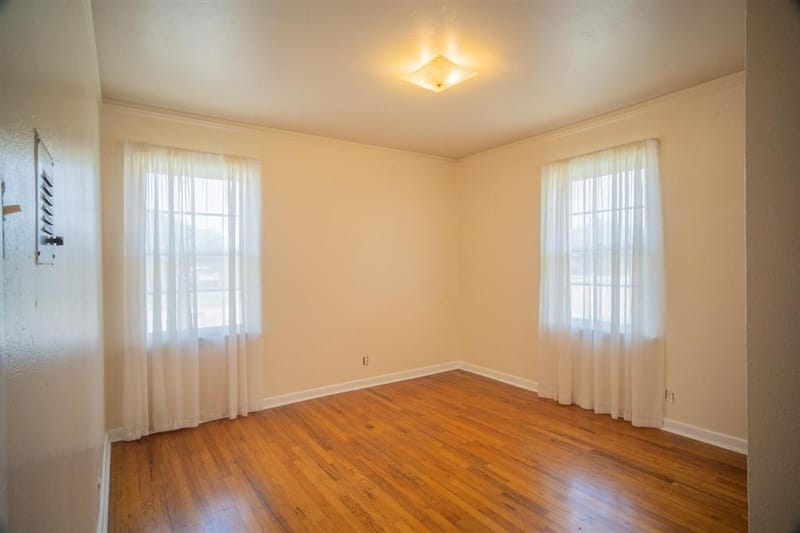 5245 Ira Street N, Haltom City TX 76117 - Photo 5