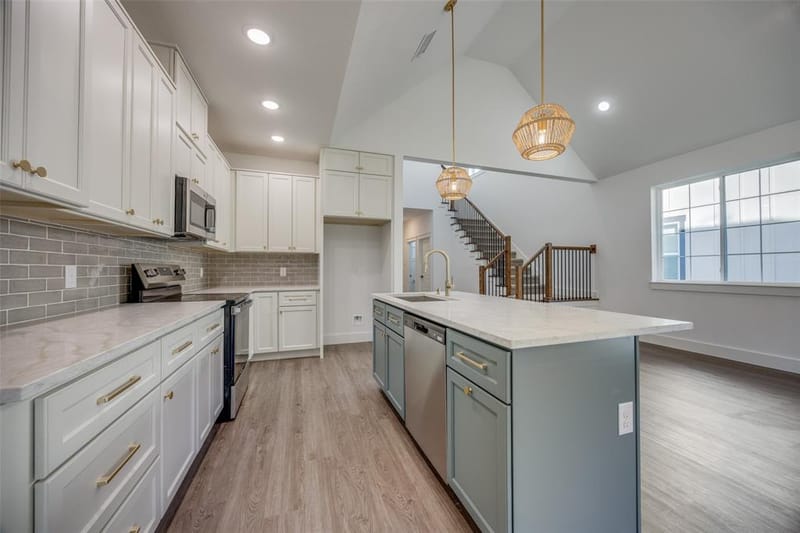 430 W Munson Street, Denison TX 75020 - Photo 9