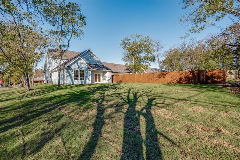 430 W Munson Street, Denison TX 75020 - Photo 24