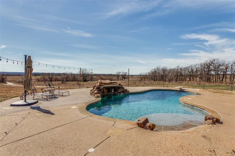 1233 County Road 3550, Paradise TX 76073 - Photo 24