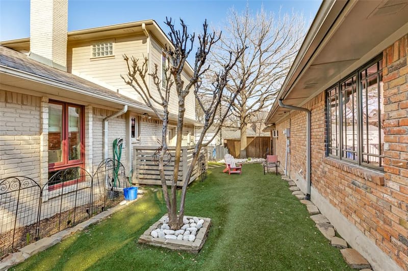 9159 Dunmore Drive, Dallas TX 75231 - Photo 35