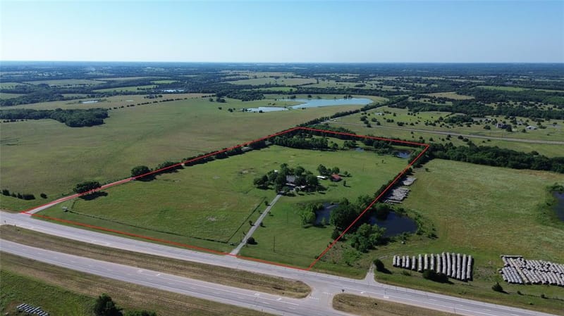 4102 E US Highway 82 Highway, Dodd City TX 75438