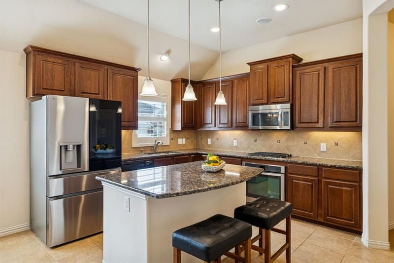 1517 Martin Creek Drive, Little Elm TX 75068 - Photo 6