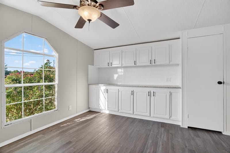 7601 River Run, Granbury TX 76049 - Photo 13