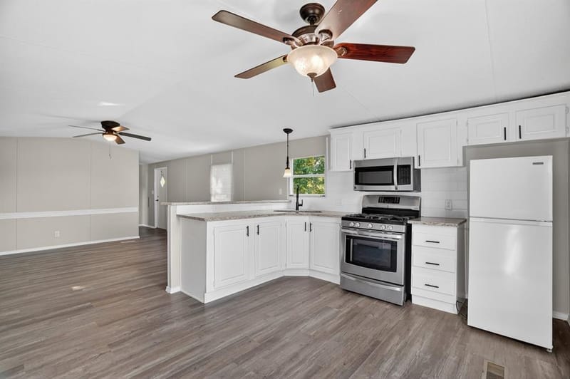 7601 River Run, Granbury TX 76049 - Photo 11