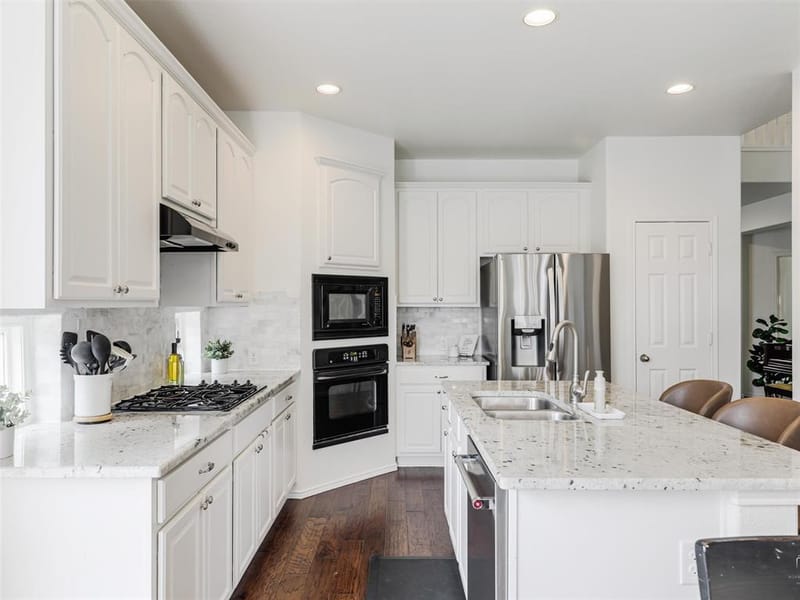 2373 Falcon Point Drive, Frisco TX 75033 - Photo 16