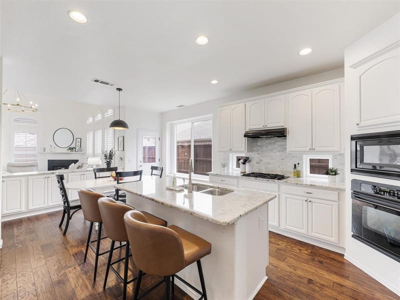 2373 Falcon Point Drive, Frisco TX 75033 - Photo 14