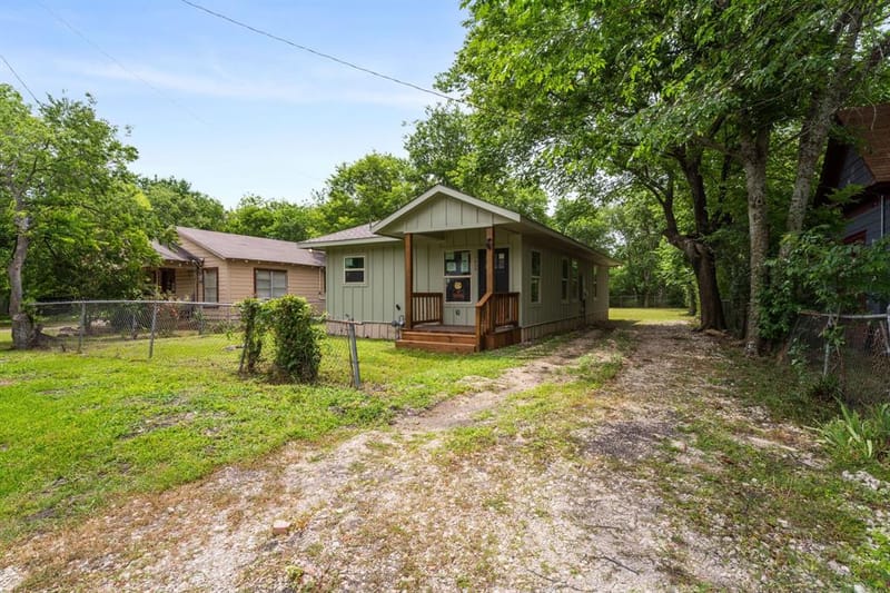 1503 E 9th Avenue, Corsicana TX 75110 - Photo 22