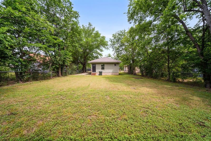 1503 E 9th Avenue, Corsicana TX 75110 - Photo 20