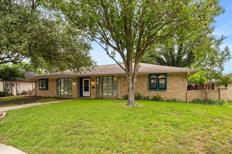 3502 Winnetka Street, Garland TX 75043 - Photo 2