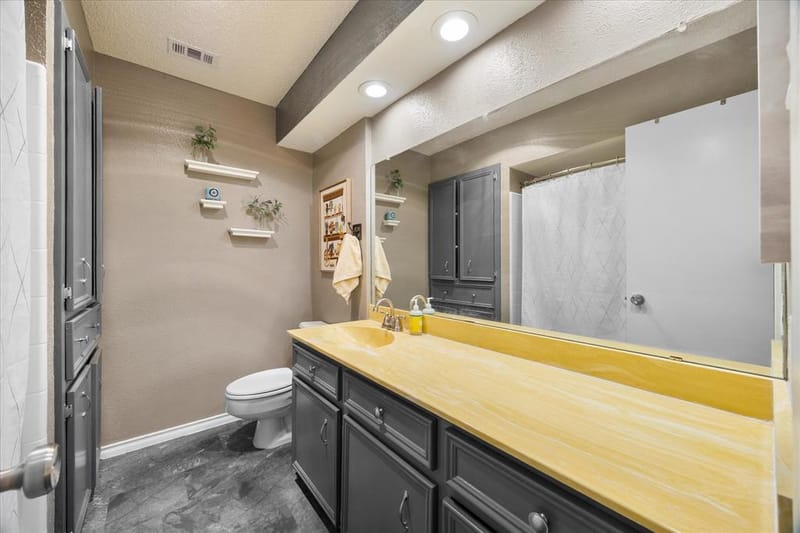 3502 Winnetka Street, Garland TX 75043 - Photo 9