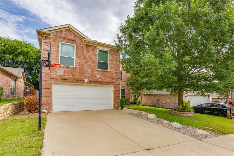 4917 Dougal Avenue, Fort Worth TX 76137 - Photo 2