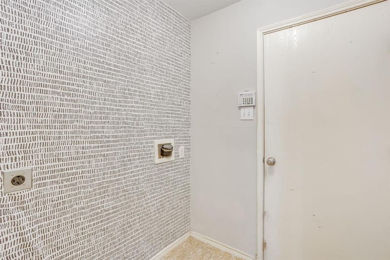 4917 Dougal Avenue, Fort Worth TX 76137 - Photo 35