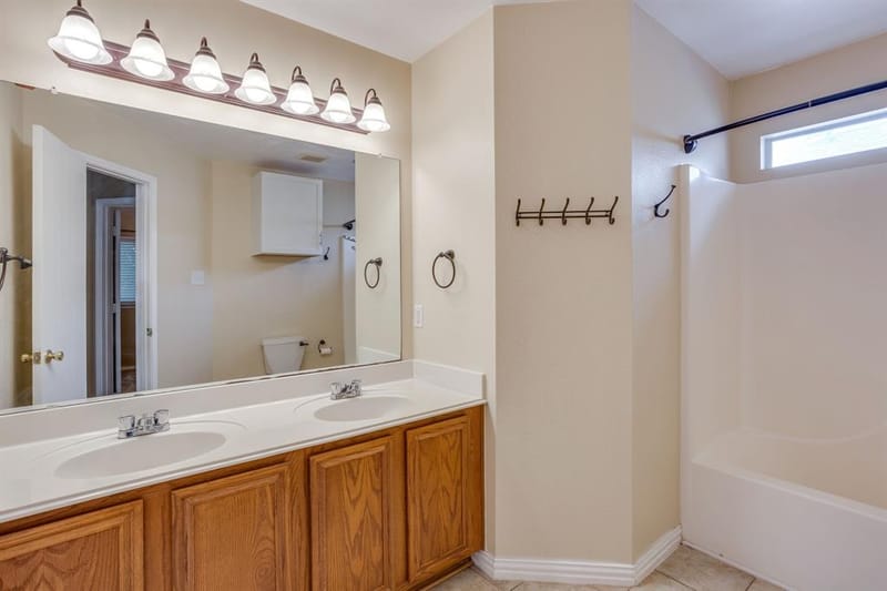 4917 Dougal Avenue, Fort Worth TX 76137 - Photo 31