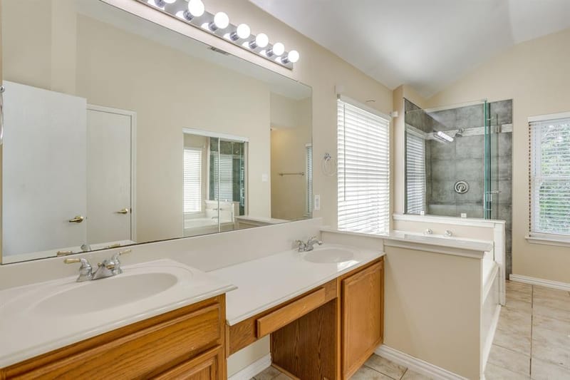 4917 Dougal Avenue, Fort Worth TX 76137 - Photo 25
