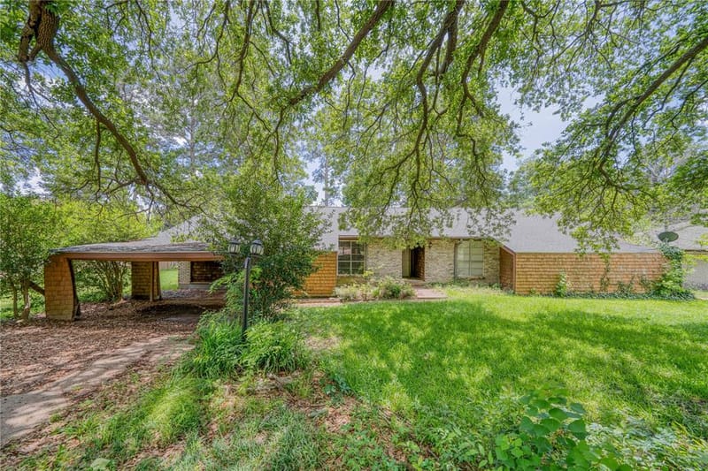 1006 Rikkity Lane, Mount Pleasant TX 75455