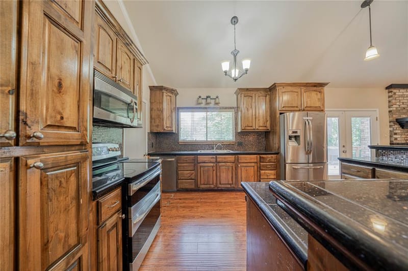 1006 Rikkity Lane, Mount Pleasant TX 75455 - Photo 11