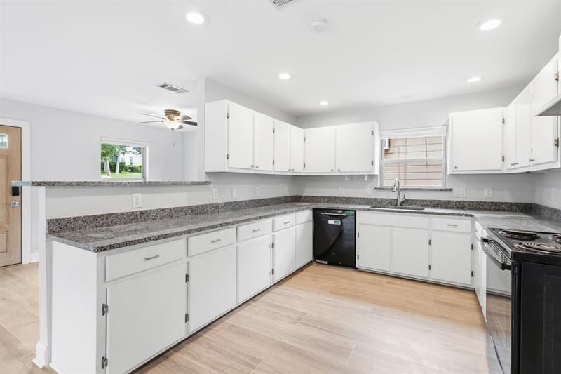 1303 Arizona Avenue, Dallas TX 75216 - Photo 13