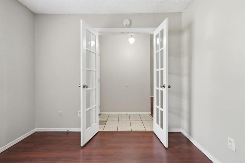 6735 Woodhill Road, Dallas TX 75217 - Photo 9
