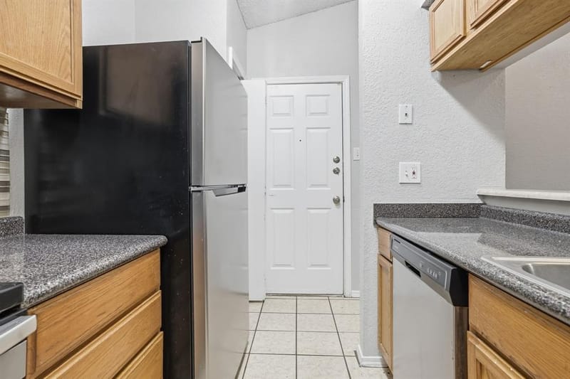 6735 Woodhill Road, Dallas TX 75217 - Photo 14