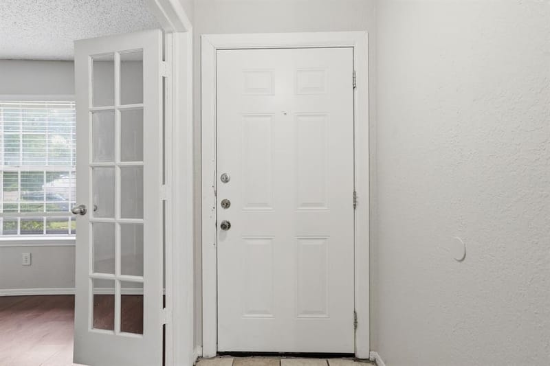 6735 Woodhill Road, Dallas TX 75217 - Photo 8