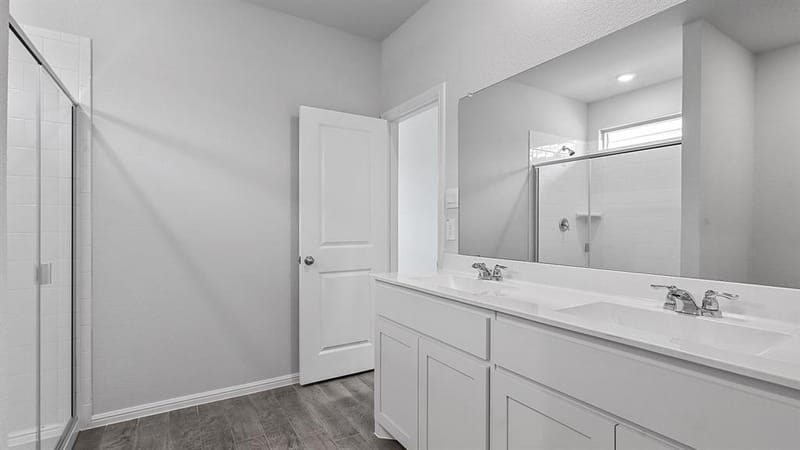 435 SUNDAY SILENCE Way, Granbury TX 76049 - Photo 22
