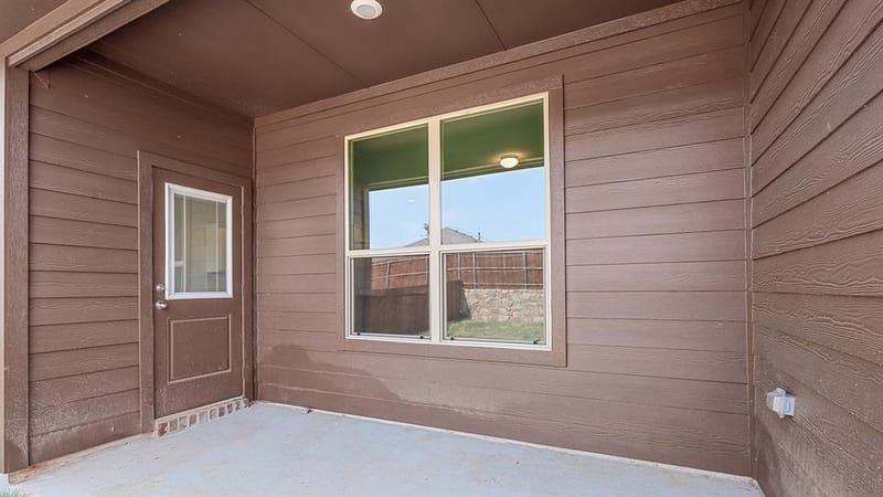 435 SUNDAY SILENCE Way, Granbury TX 76049 - Photo 38