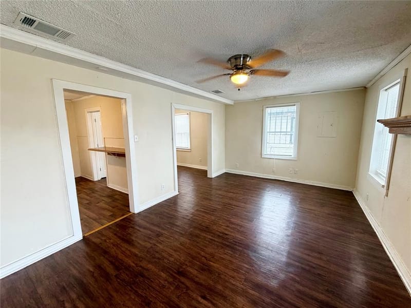 1140 Faulkner Lane, Waco TX 76704 - Photo 2