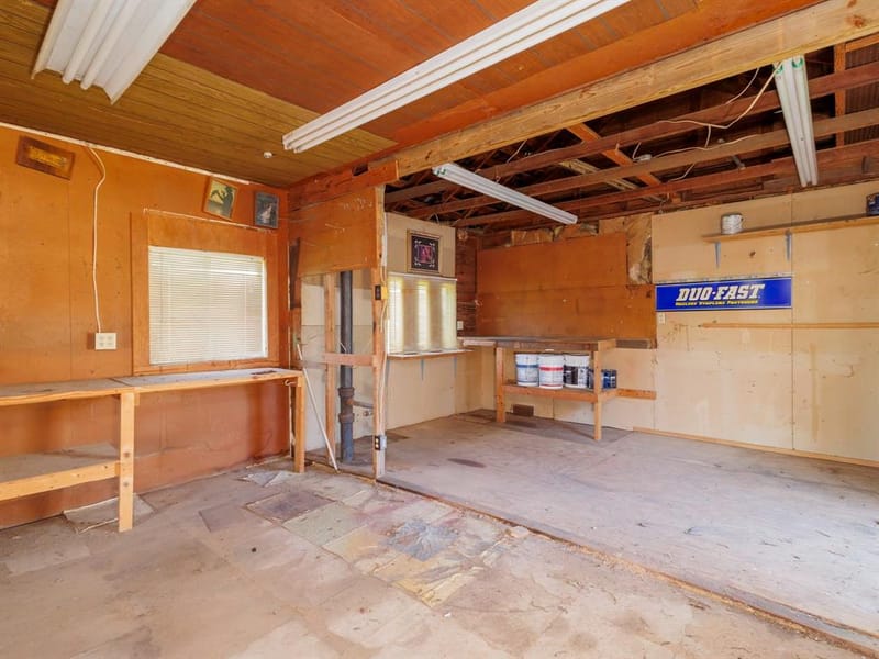 1703 7th Street, Brownwood TX 76801 - Photo 32