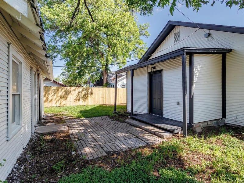 1703 7th Street, Brownwood TX 76801 - Photo 10