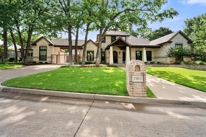 2500 Woodbridge Trail, Mansfield TX 76063 - Photo 2
