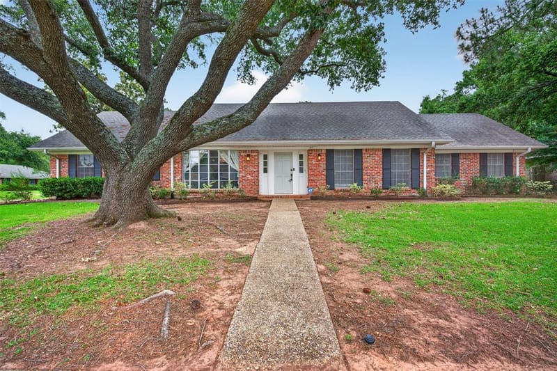 7501 Camelback Drive, Shreveport LA 71105