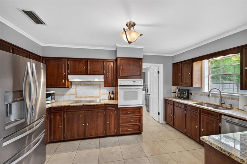 7501 Camelback Drive, Shreveport LA 71105 - Photo 8