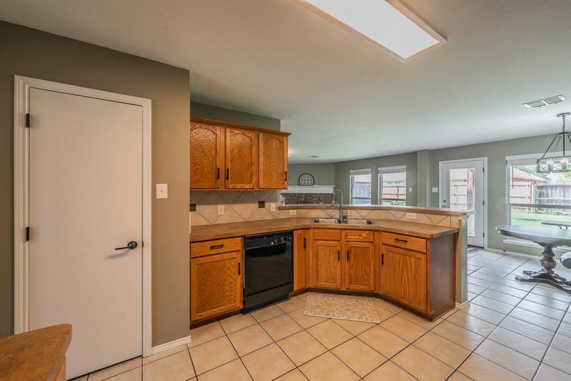 108 Tripp Trail, Denton TX 76207 - Photo 9