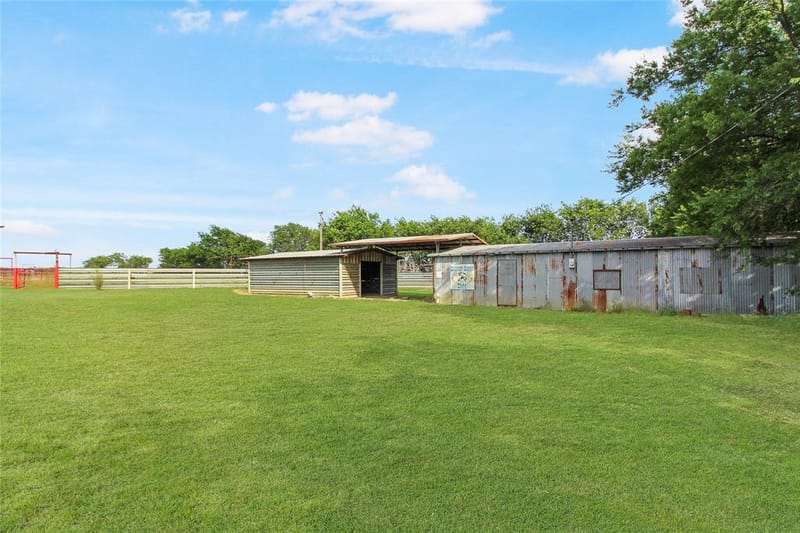 455 Hughes Cemetery Road, Italy TX 76651 - Photo 37