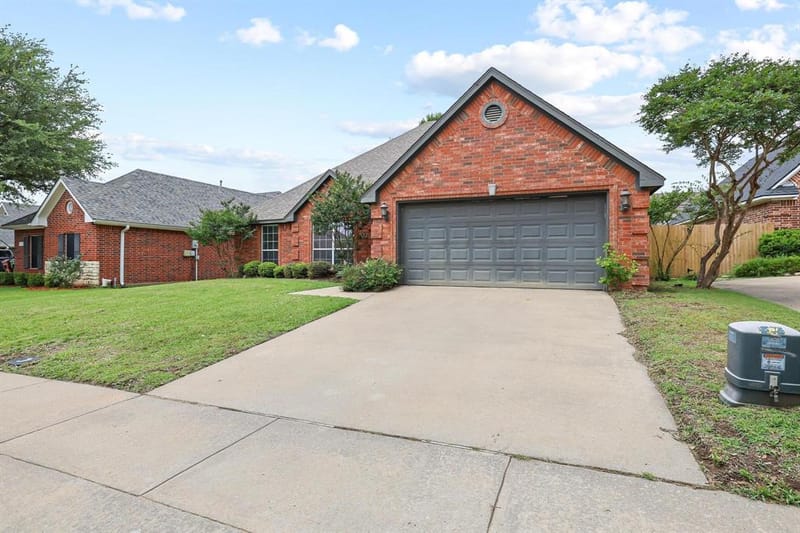 702 Madison Place, Sherman TX 75092 - Photo 3