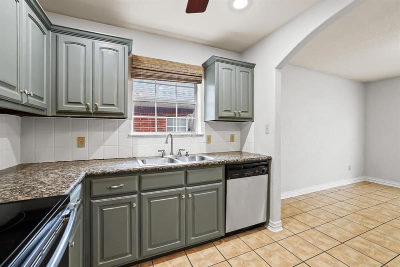 702 Madison Place, Sherman TX 75092 - Photo 15