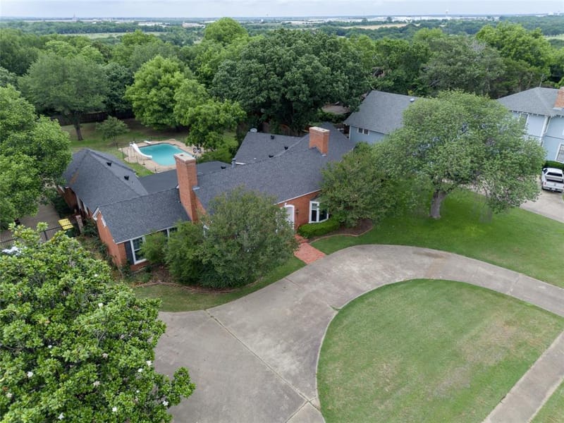 437 Craig Street, Hillsboro TX 76645 - Photo 2