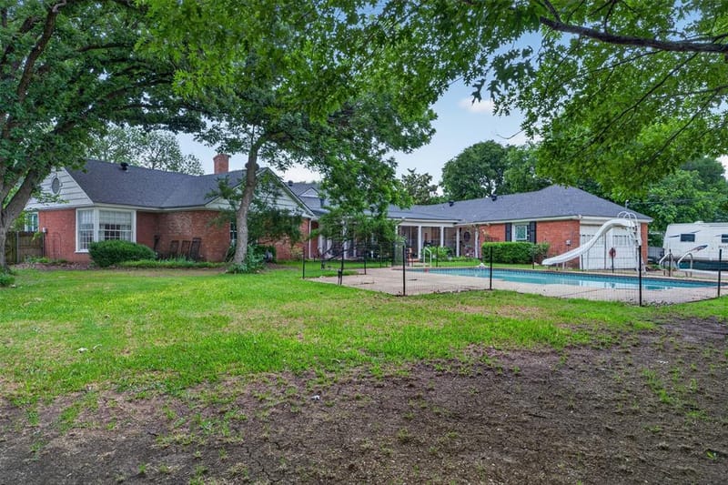 437 Craig Street, Hillsboro TX 76645 - Photo 28