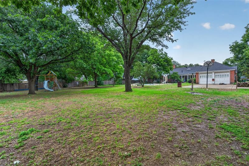 437 Craig Street, Hillsboro TX 76645 - Photo 29