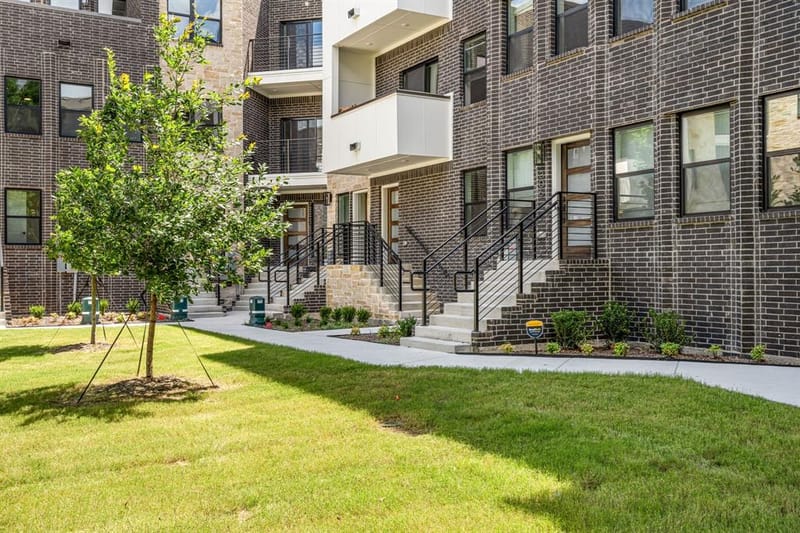 304 Golden Bell Lane, Fort Worth TX 76107 - Photo 39