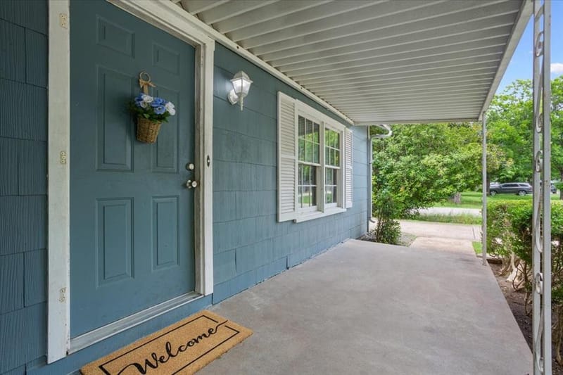 802 Avenue A, Valley Mills TX 76689 - Photo 6