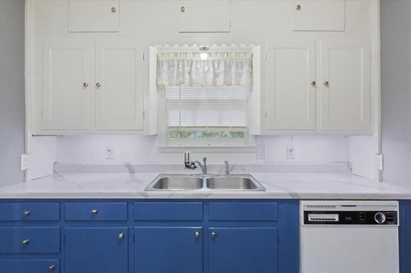 802 Avenue A, Valley Mills TX 76689 - Photo 13