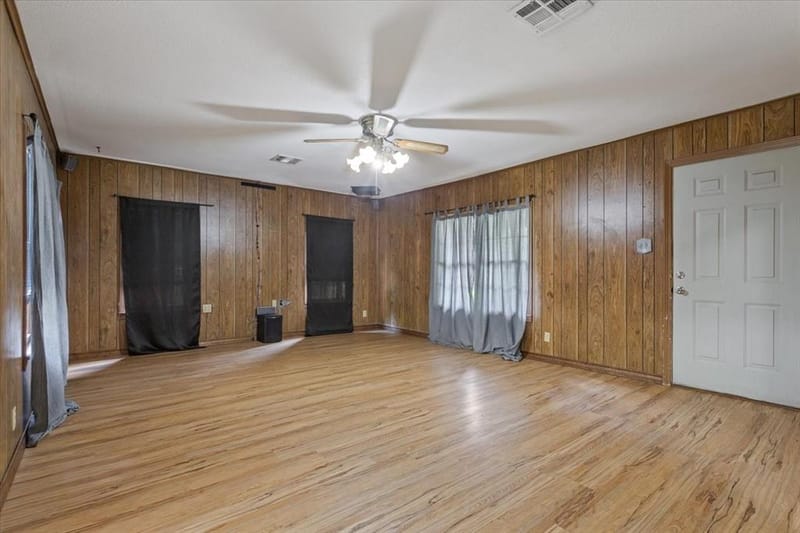 802 Avenue A, Valley Mills TX 76689 - Photo 7